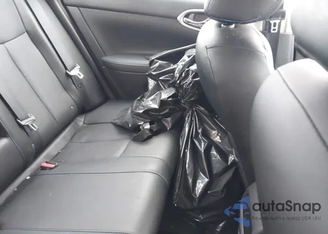 2016 Nissan Sentra Sr z USA, uszkodzony, nr VIN 3N1AB7AP4GY253117